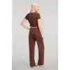 Kadın Kahve Yumuşak Dokulu Minimal V Yaka Üst Basic Günlük Şık Bluz