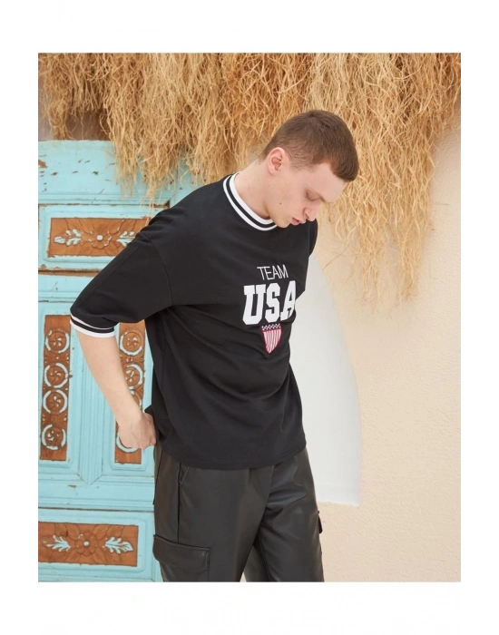 Erkek Bisiklet Yaka Tişört Nakış İşlemeli Kısa Kol Oversize T-ShirtSiyah