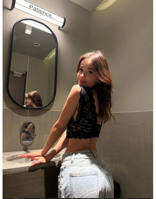 Kadın Dantel Bralet Crop Sütyen V Yaka Askılı Şık Esnek Rahat - Siyah