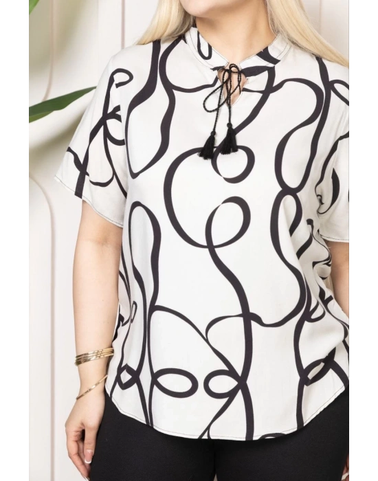 Kadın Desenli Püsküllü Viskon Bluz Bebe Yaka Battal Beden Kısa Kol