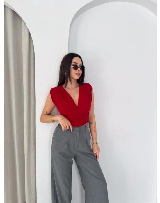 Kadın Vatkalı Kolsuz V Yaka Drapeli Crop Bluz Likralı Fit - Kırmızı