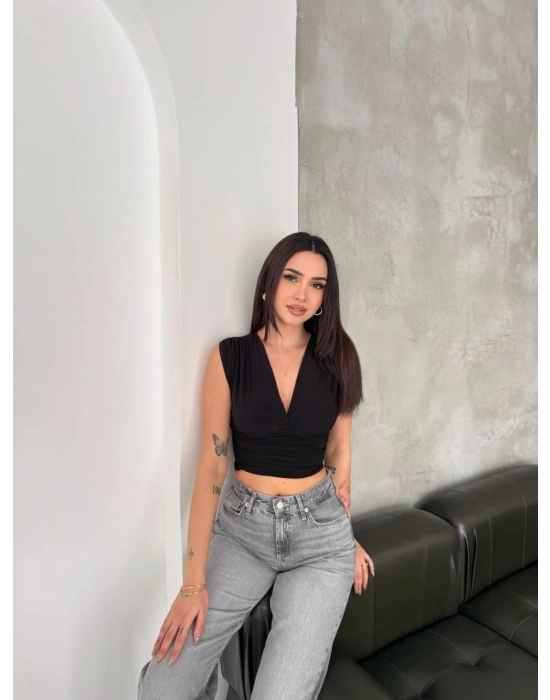 Kadın Vatkalı Kolsuz V Yaka Drapeli Crop Bluz Likralı Fit - Siyah