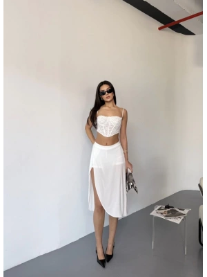 Kadın Çepli Şortlu Yırtmaçlı Etek - Beyaz