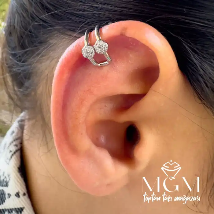 Kıkırdak Küpesi Earcuff