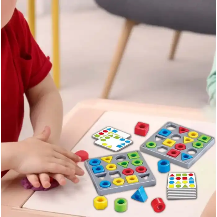 Mini Geometrik Şekil Tamamlama Oyunu