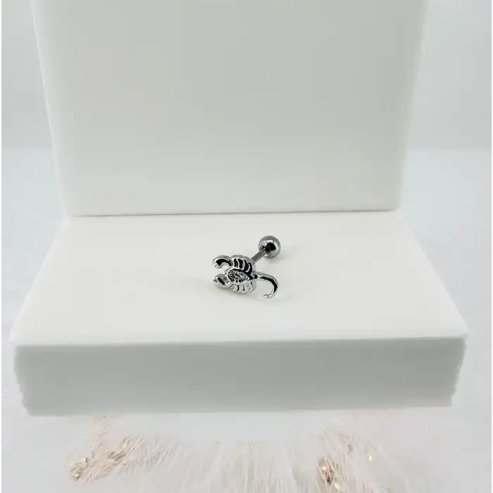 Tragus Kıkırdak Küpesi