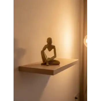 Dekoratif Sarı İnsan Figürü Modern Masa ve Raf Süsü