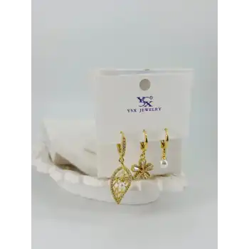 Yaprak Detaylı Üçlü Kombin Küpe