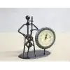 Metal Saatli Keman Çalan Müzisyen Alk4333