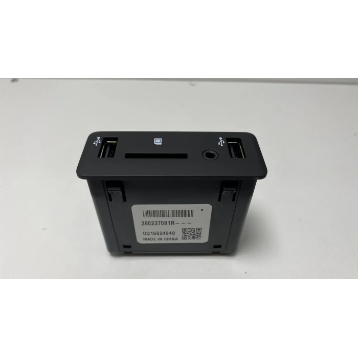 Aksesuar Prizi Usb Aux Sd Card Yuvası Renault Megane 4 Talisman 280237081R ORJİNAL