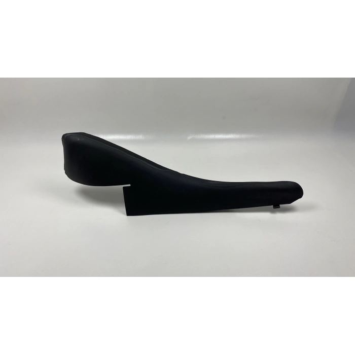 Ön Cam Izgarası Sol Yan Köşesi Renault Master 3 668110012R ORJİNAL