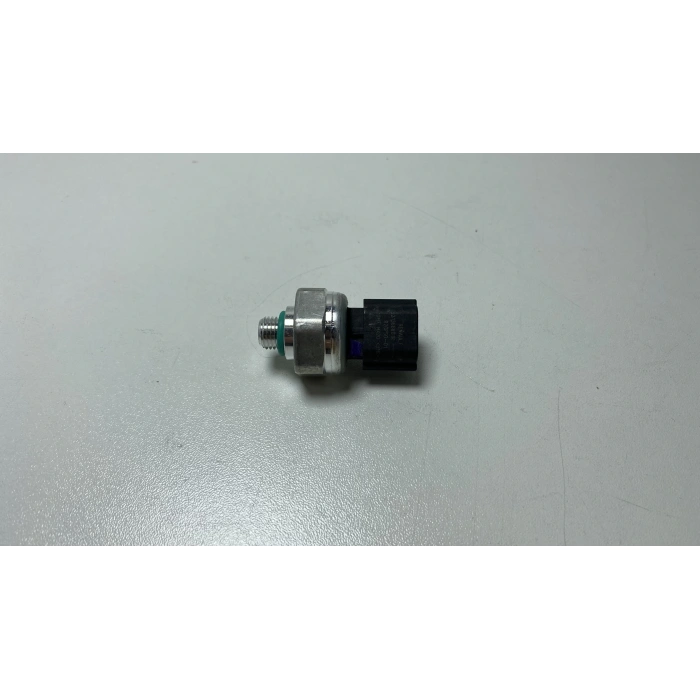 Klima Basınç Müşürü Renault Fluence Megane 3 Clio 4 921361722R ORJİNAL