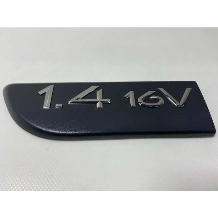 Monogram 1.4 16 V Yazısı Sol Ön Kapı Renault Megane 2 8200209129 MAİS