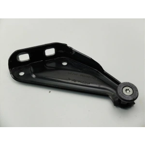 Sol Sürgülü Kapı Üst Tesbitleme Parçası Renault Kangoo 3 8200497754 ORJİNAL