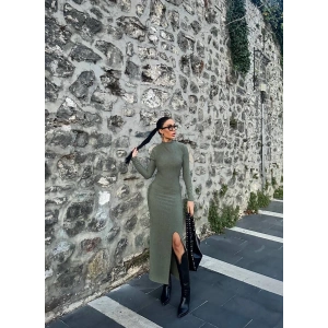 Yırtmaçlı kalın bürümcük uzun elbise Yeşil