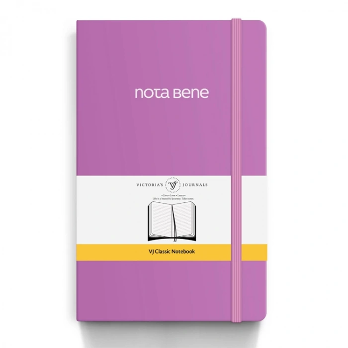 VICTORIAS JOURNALS NOTE BENE 9231 CLASSIC NOTEBOOK ESNEK KAPAK 13x21cm 70gr.400 SYF. ÇİZGİLİ DEFTER PEMBE