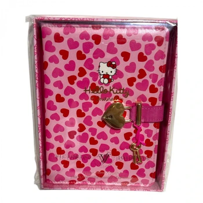 VICTORIAS JOURNALS 525-1916 HUSH HUSH HELLO KITTY KİLİTLİ 13x18cm 80gr.160YP.ÇİZGİLİ DEFTER KUTULU