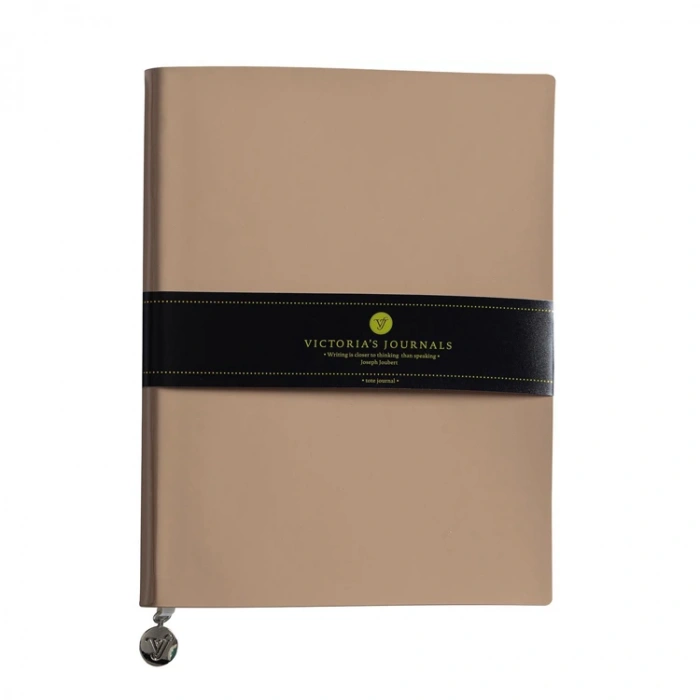 VICTORIAS JOURNALS 1084 SMYTH RUGAN ESNEK KAPAK 19x25cm 80gr. 96YP. ÇİZGİLİ DEFTER BEJ