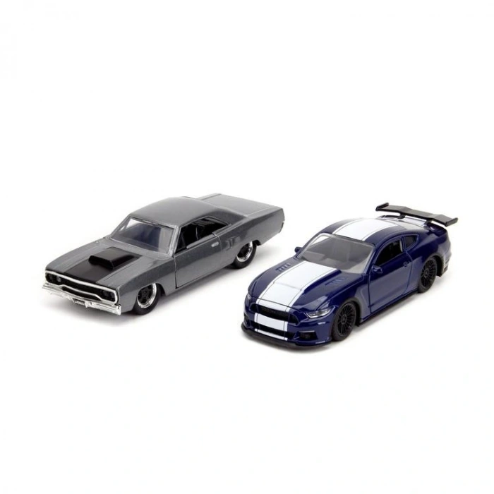 SİMBA JADA 3202018 1:32 DOMS PLYMOUTH ROAD RUNNER & 2016 FORD MUSTANG GT DIE CAST 2Lİ ARABA KUTULU 8+