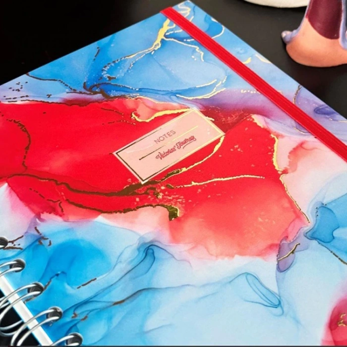 VICTORIAS JOURNALS 0057 NOTES 17x24cm SPİRALLİ SERT KAPAK 90gr. 96YP. NOKTALI DEFTER