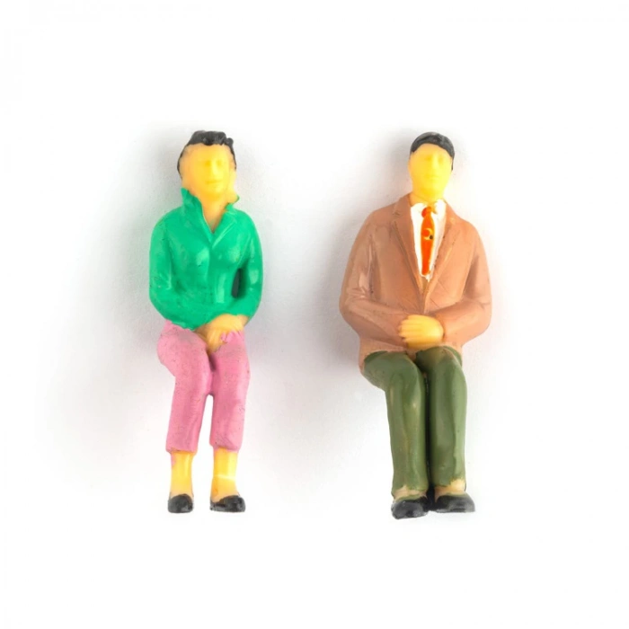 JORDANIA MAKET JE01-İBO1025 BOYALI İNSAN OTURAN 1/025