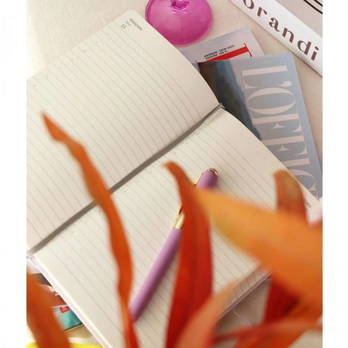 VICTORIAS JOURNALS 124-1447 13X21 CLASSIC LASTİKLİ GÜNLÜK AJANDA - SİYAH