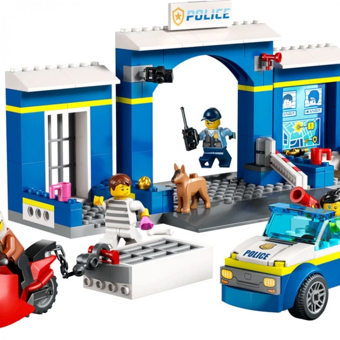 LEGO CITY 60370 POLİS MERKEZİ TAKİBİ