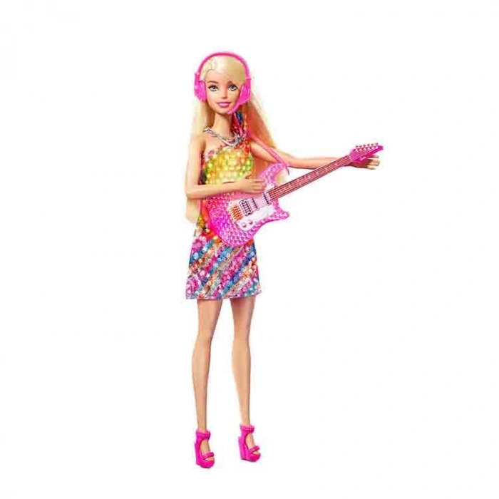 MATTEL GYJ23 BARBIE BÜYÜK HAYALLER SERİSİ  MALİBU ŞARKICI BEBEK