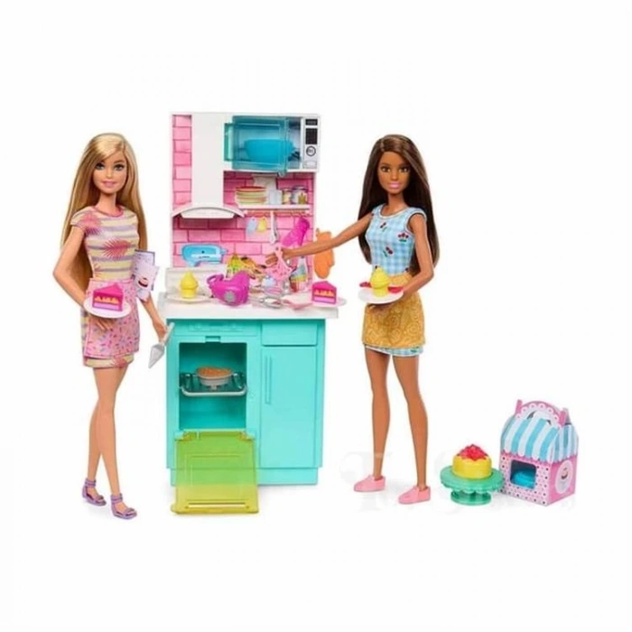 BARBIE HJY94 CELEBRATION BROOKLYN VE MALİBU PASTA YAPIYOR OYUN SETİ 3+