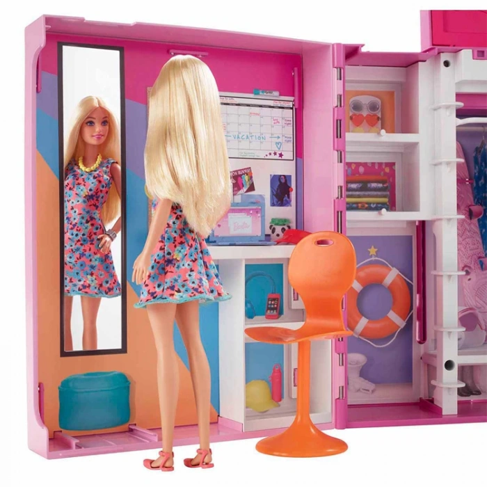 BARBIE VE YENİ RÜYA DOLABI OYUN SETİ HGX57