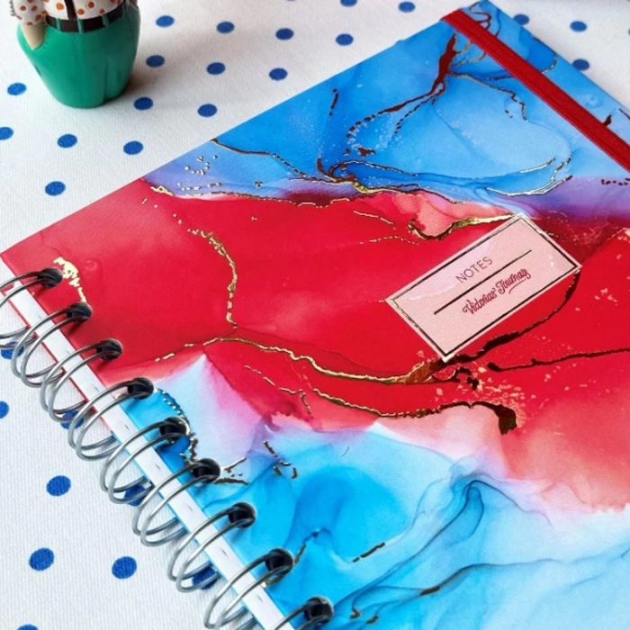 VICTORIAS JOURNALS 0057 NOTES 17x24cm SPİRALLİ SERT KAPAK 90gr. 96YP. NOKTALI DEFTER