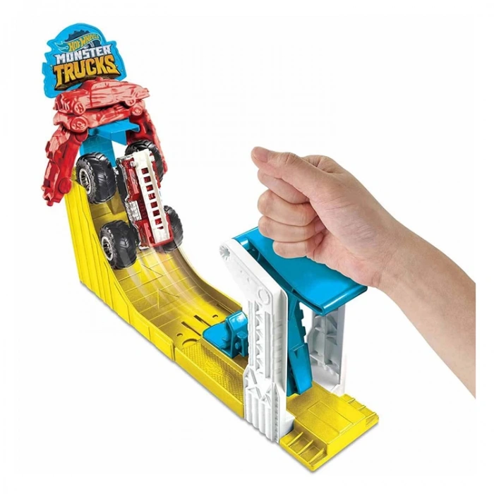 MATTEL GYC81 HOT WHEELS MONSTER TRUCKS GÖKYÜZÜ SIÇRAYIŞI OYUN SETİ