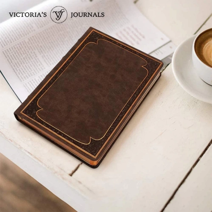 VICTORIAS JOURNALS 1177 VINTAGE OLD BOOK MAT KAHVERENGİ 14X20cm 128YP. ÇİZGİSİZ DEFTER