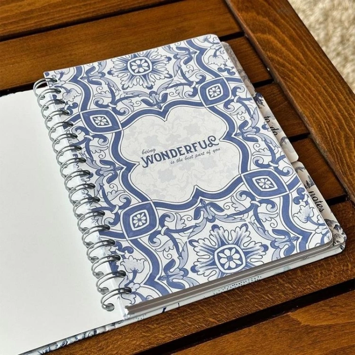 VICTORIAS JOURNALS 0150 17x23cm GİZLİ SPİRALLİ SERT KAPAK 100gr. AYRAÇLI PLANNER DEFTER