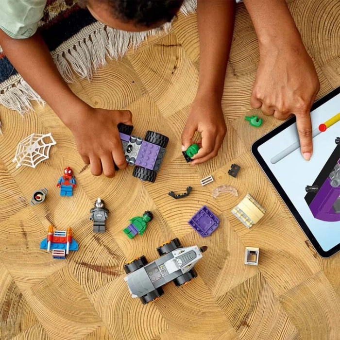 LEGO SPIDEY 10782 HULK VS RHINO TRUCK 110 PARÇA