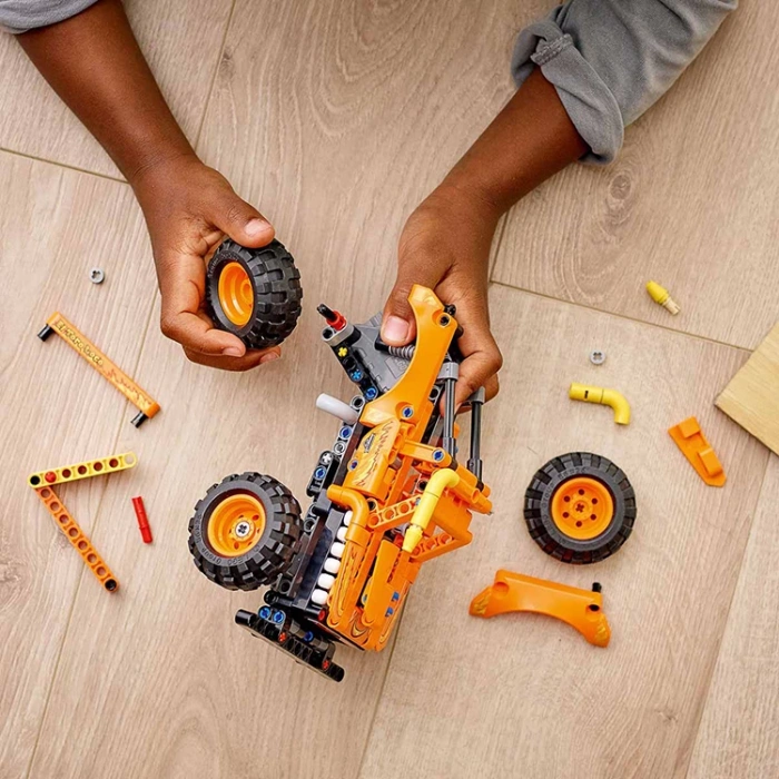 LEGO TECHNIC TELEHANDLER MONSTER JAM EL TORO LOCO 42135