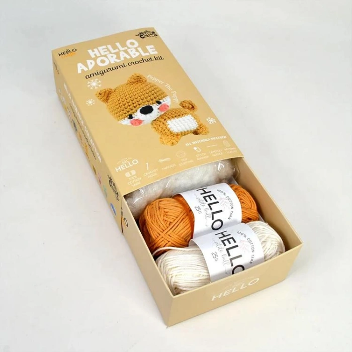 HELLO CRAFTS  ADORABLE KC976  CROCHET AMIGURUMI ÖRGÜ KİTİ - KÖPEK PEPPER THE PUPPY (1 SET)