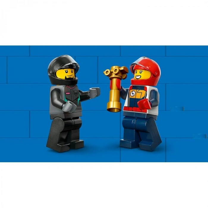 LEGO CITY 60400 GO KART VE YARIŞ SÜRÜCÜLERİ 99 PARÇA 5+