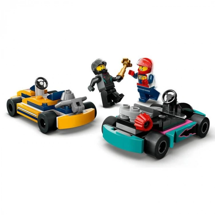 LEGO CITY 60400 GO KART VE YARIŞ SÜRÜCÜLERİ 99 PARÇA 5+