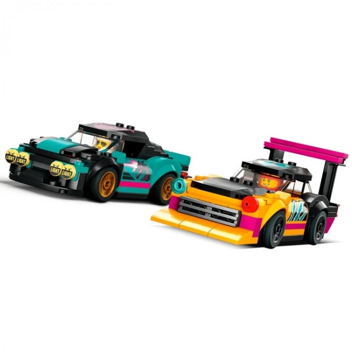 LEGO 60389 CİTY ARAÇ MODİFİYE ATÖLYESİ 507 PARÇA 6+