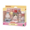 ADORE ESF5646 SYLVANIAN FAMILIES PARTİ ZAMANI OYUN SETİ SMOKİN KEDİ KIZ 3+