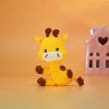 HELLO CRAFTS  ADORABLE KC977  CROCHET AMIGURUMI ÖRGÜ KİTİ - ZÜRAFA GRACIE THE GIRAFFE (1 SET)