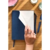 VICTORIAS JOURNALS 226-2408 14x20,5 cm KUKA 416 SAYFA RENKLİ KENAR LASTİKLİ CEPLİ ESNEK KAPAK GÜNLÜK AJANDA - AÇIK MAVİ