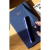 VICTORIAS JOURNALS 226-2310 13x21cm CLASSIC SERT KAPAK CEPLİ LASTİKLİ HAFTALIK AJANDA - MAVİ
