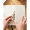 VICTORIAS JOURNALS 226-2320 13x21cm SMYTH VEGAN ART SERT KAPAK CEPLİ LASTİKLİ HAFTALIK AJANDA - DESEN 4