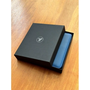 VICTORIAS JOURNALS 0279 KUTULU ZIPPER FOLDER ORGANİZER MAVİ 14.8X21cm  80YP. ÇİZGİLİ DEFTER