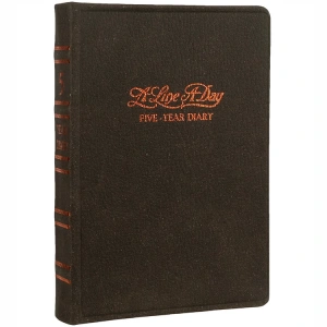 VICTORIAS JOURNALS 1082 BONDED LEATHER TARİHSİZ 5 YILLIK AJANDA 11.3x16.3 ÇİZGİLİ KOYU KAHVE