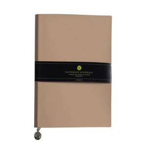 VICTORIAS JOURNALS 1078 SMYTH RUGAN ESNEK KAPAK 14.8x21cm 80gr. 96YP. ÇİZGİLİ DEFTER BEJ