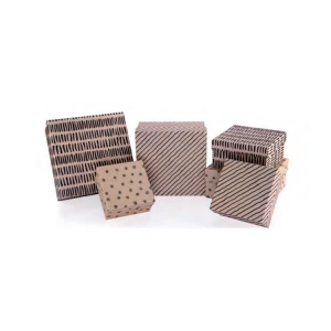 GIPTA CRAFTY BLACK KARE HEDİYE KUTUSU BX0130 C 180x180x95mm