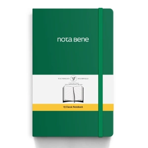 VICTORIAS JOURNALS NOTE BENE 9230 CLASSIC NOTEBOOK ESNEK KAPAK 13x21cm 70gr.400 SYF. ÇİZGİLİ DEFTER YEŞİL